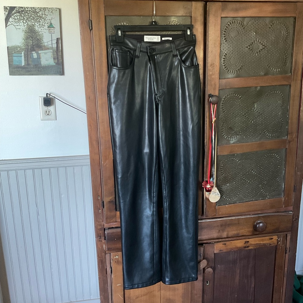 Abercrombie & Fitch Black Vegan Leather Pants 90’s Straight 24 00